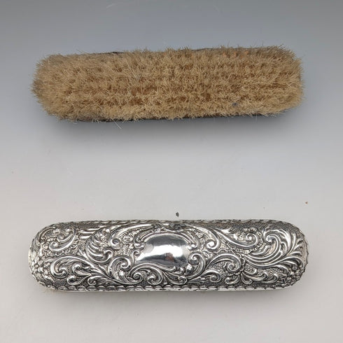 1908年 英国アンティーク 純銀装飾ハンドル 洋服ブラシペア  J&R Griffin
